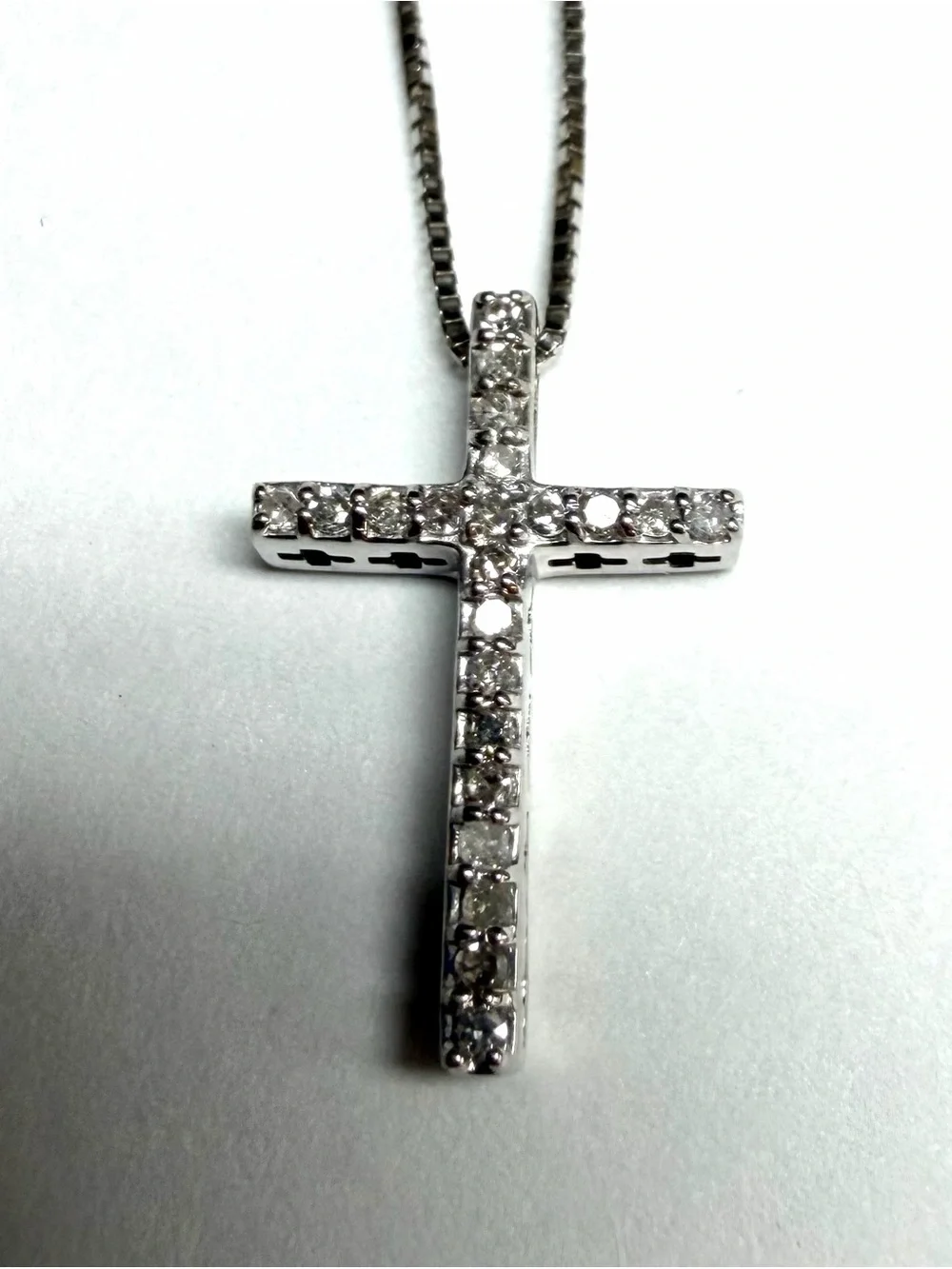 10k White Gold .30ctw Natural Diamond Cross Pendant Necklace